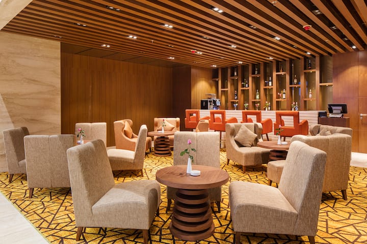 Wyndham Legend Halong Hotel restaurant in Halong, Other than US/Canada
